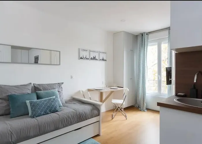 Superbe Studio Confortable Refait A Neuf
